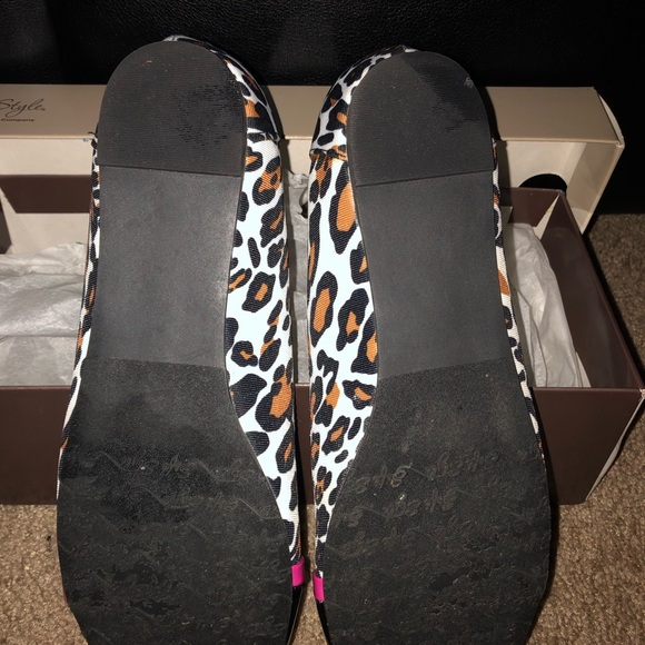 Soft Style by Hush Puppies Ballerina Flats - Picture 3 of 3